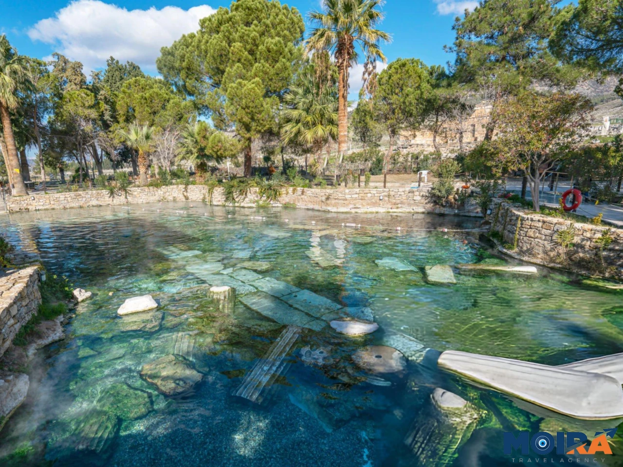 Pamukkale-pools-Travertines-Denizli-Turkey