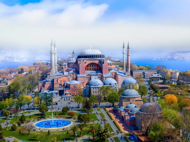 hagiasophia-istanbul-fountain-gardens-bosphorus-view-historic-landmark-turkey