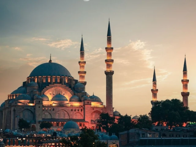 Hagia-Sophia-Sunset-Istanbul